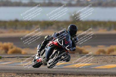 media/Dec-18-2022-SoCal Trackdays (Sun) [[8099a50955]]/Turn 14 (940am)/